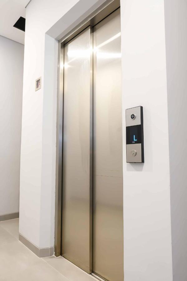 M Cabin Karawaci Binong ภายนอก รูปภาพ